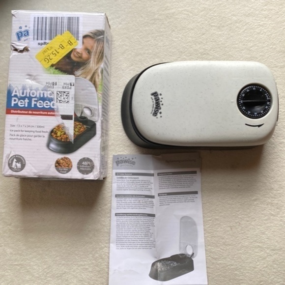 🔥 HP Set it and forget it with the Pawise 48-Hour Programmable Timer Pet Feeder - Picture 2 of 6